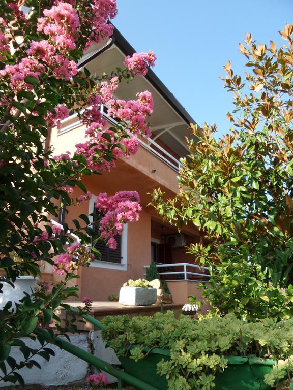 Apartmani Lina Umag Exterior photo